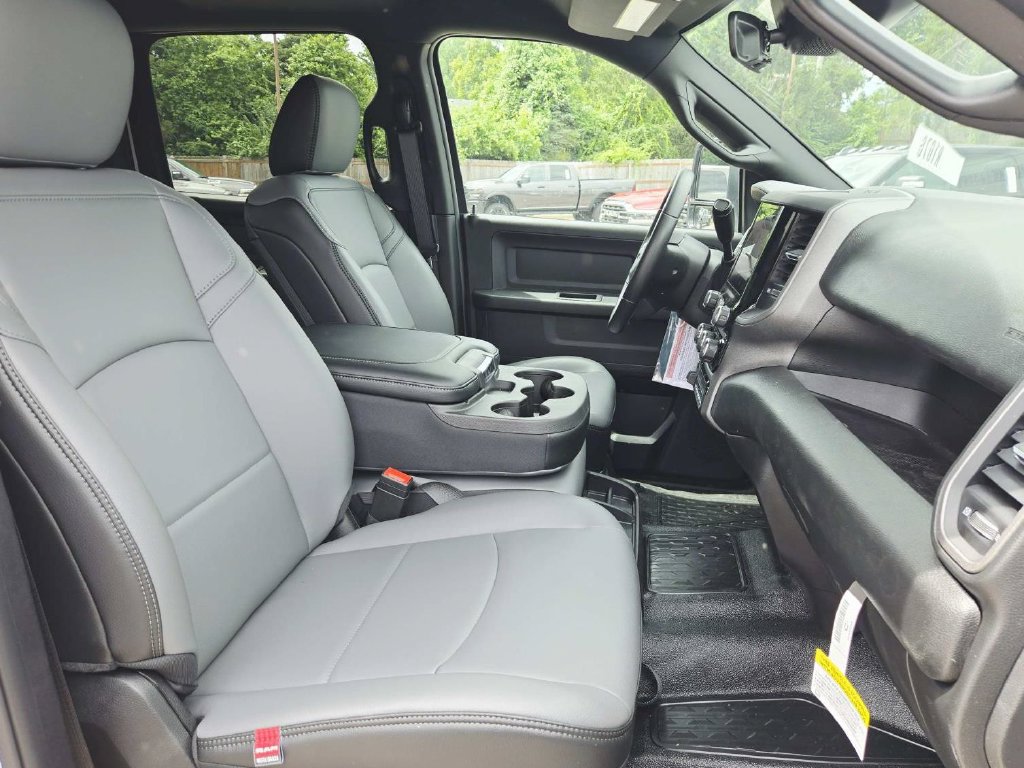 New 2026 RAM 4500 Tradesman w/ Chrome Appearance Group AWD/4WD image 19