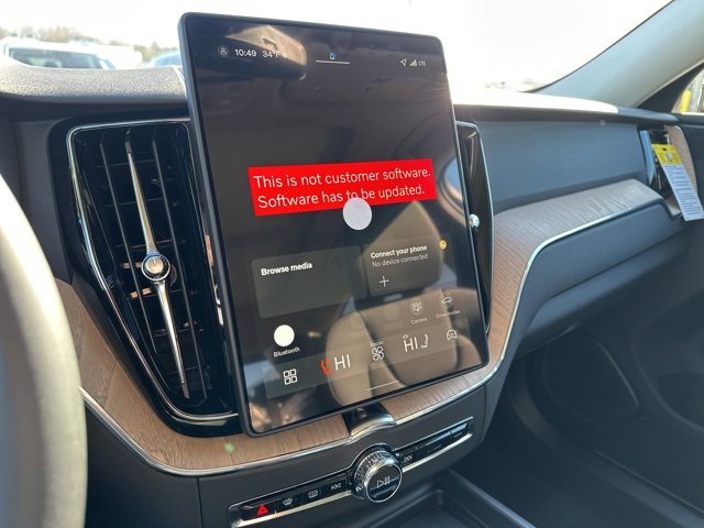 New 2026 Volvo XC60 B5 Plus w/ Protection Package Premier image 15