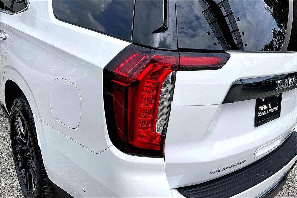 Used 2023 GMC Yukon Denali Ultimate AWD/4WD image 42