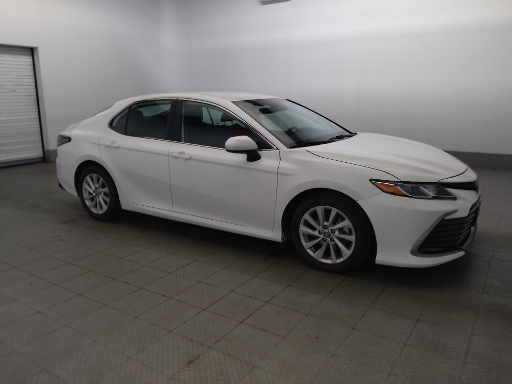 Used 2024 Toyota Camry LE FWD image 11