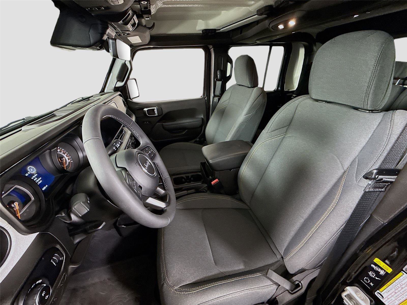 Used 2025 Jeep Gladiator Willys image 15