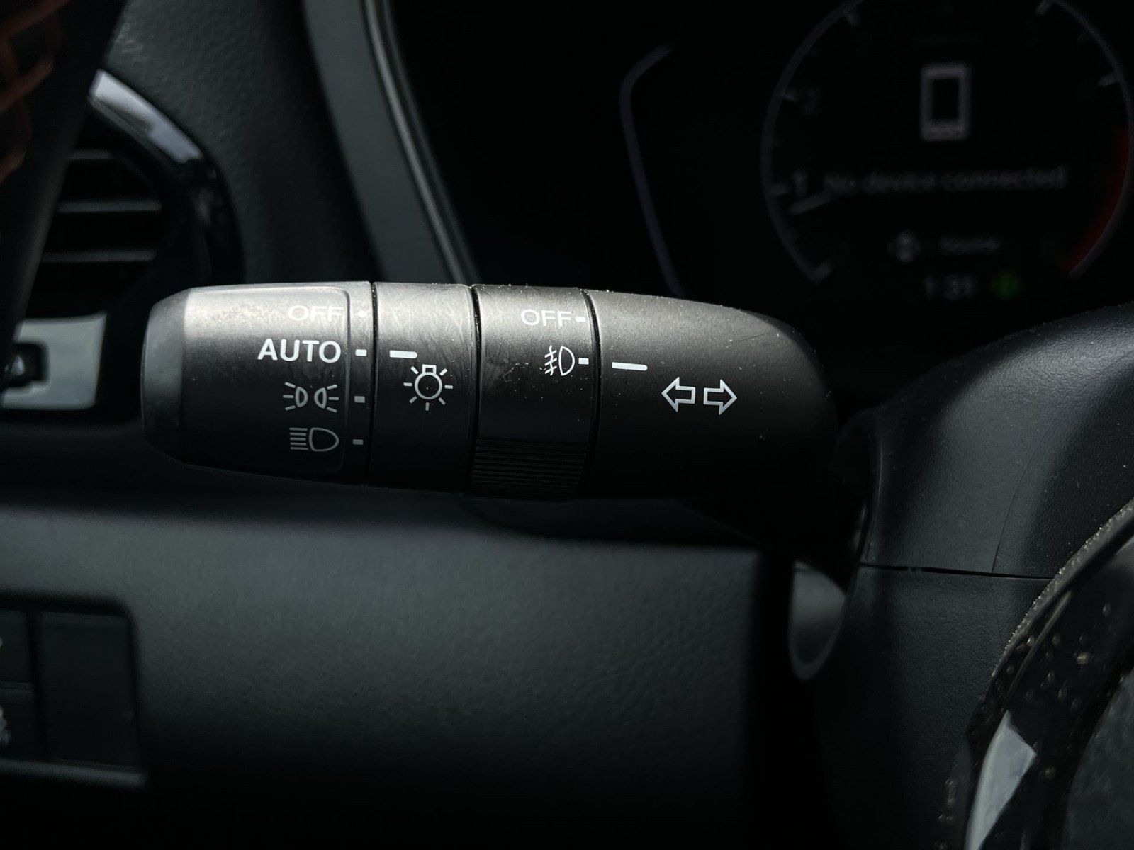 Used 2025 Honda Pilot TrailSport image 28