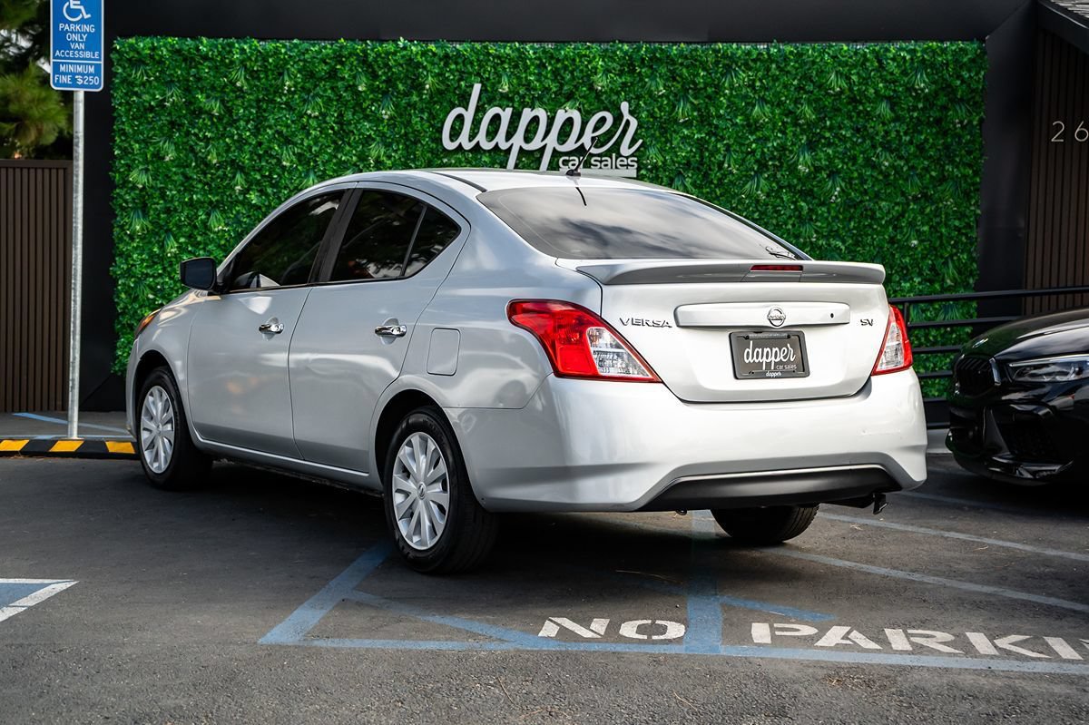 Used 2018 Nissan Versa SV FWD image 8