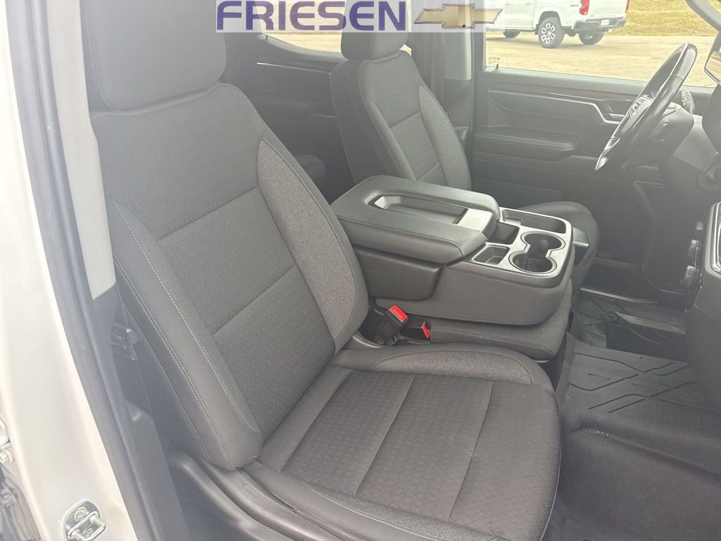 Used 2022 Chevrolet Silverado 1500 LT w/ Convenience Package II image 26