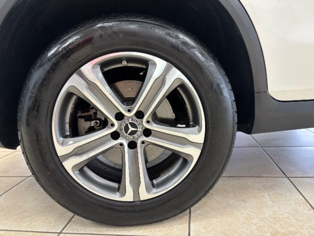 Used 2022 Mercedes-Benz GLC 300 4MATIC image 14