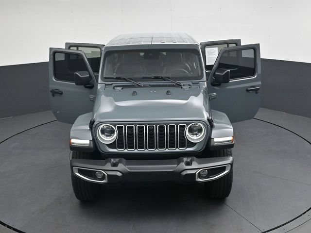 Used 2024 Jeep Wrangler Unlimited Sahara w/ Technology Group AWD/4WD image 38