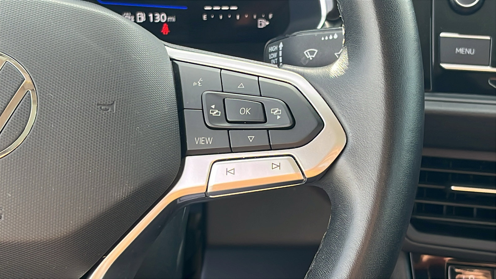 Used 2024 Volkswagen Jetta SE image 18