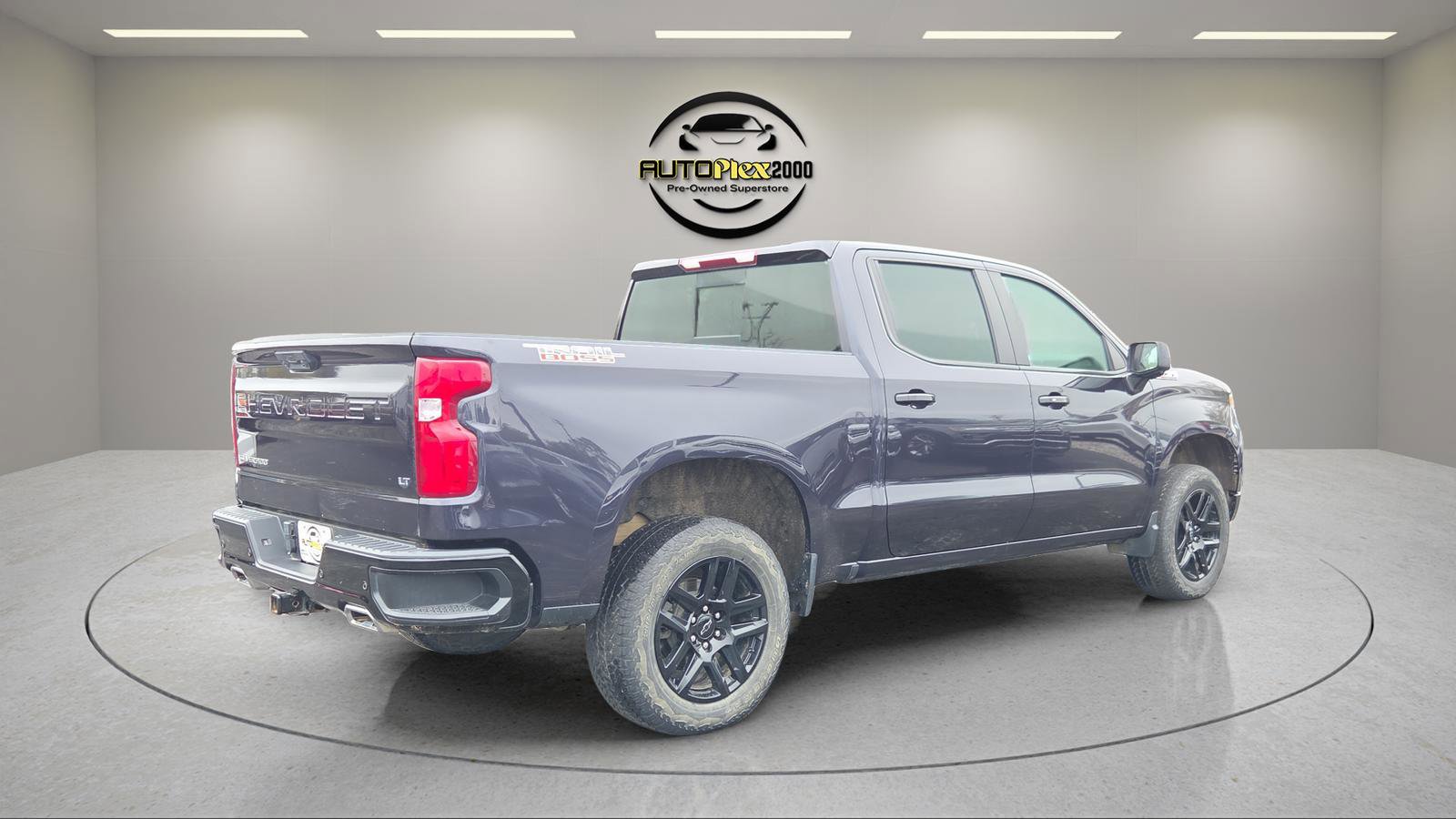 Used 2022 Chevrolet Silverado 1500 LT Trail Boss w/ LT Trail Boss Premium Package AWD/4WD image 7