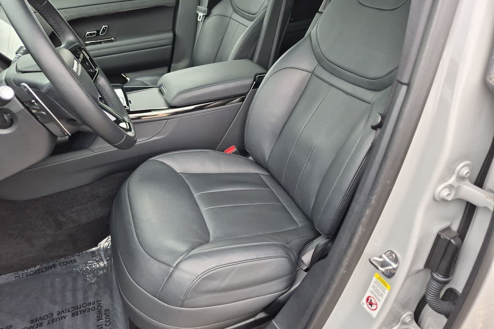Used 2024 Land Rover Range Rover Sport Dynamic SE AWD/4WD image 16