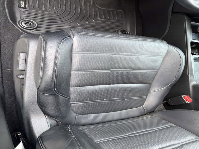 Used 2017 Honda CR-V Touring image 11