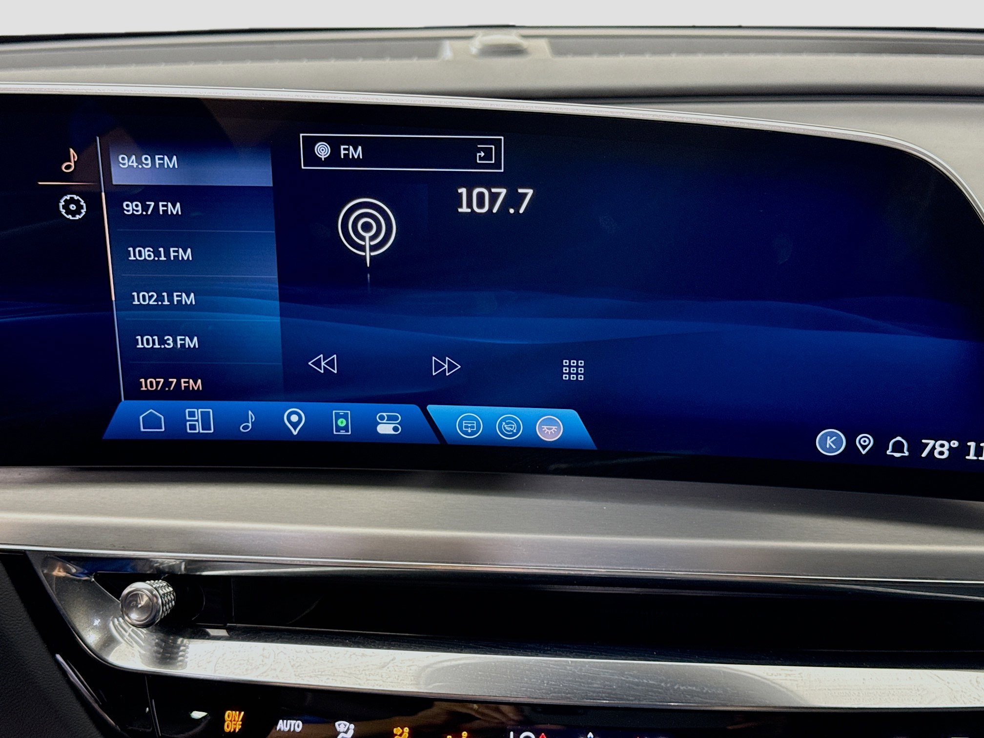 Used 2025 Cadillac Lyriq Sport image 15