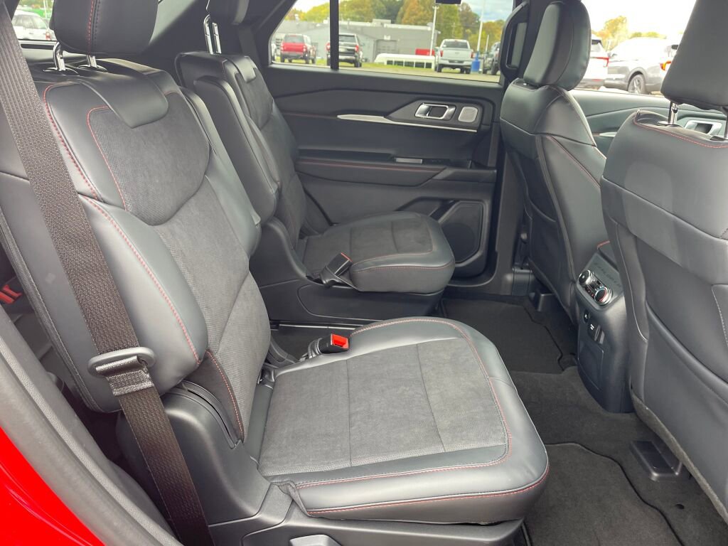 New 2026 Ford Explorer ST w/ Sun And Sound Package image 15