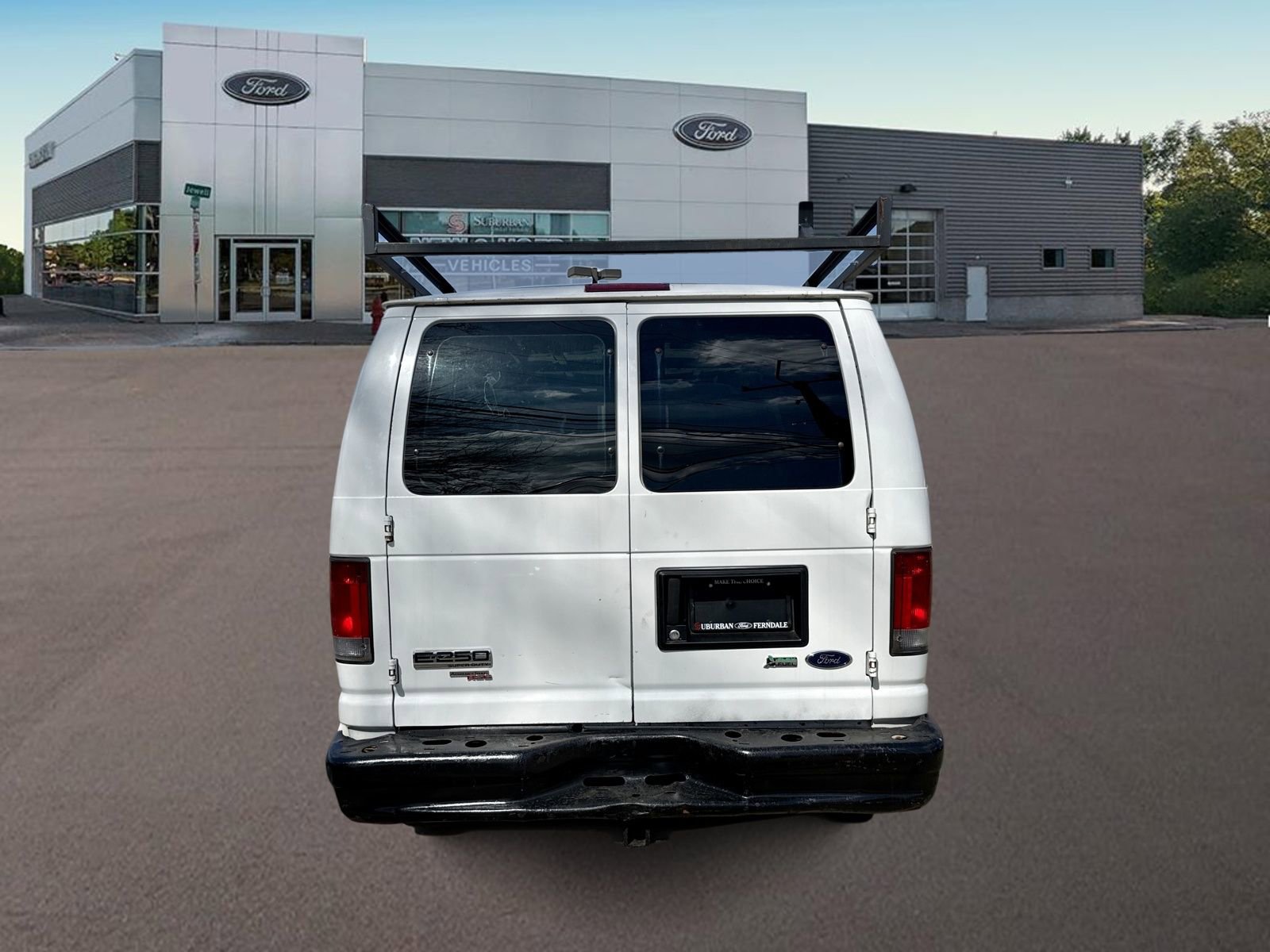 Used 2011 Ford E-250 and Econoline 250 w/ Commercial Cargo Van Pkg image 9