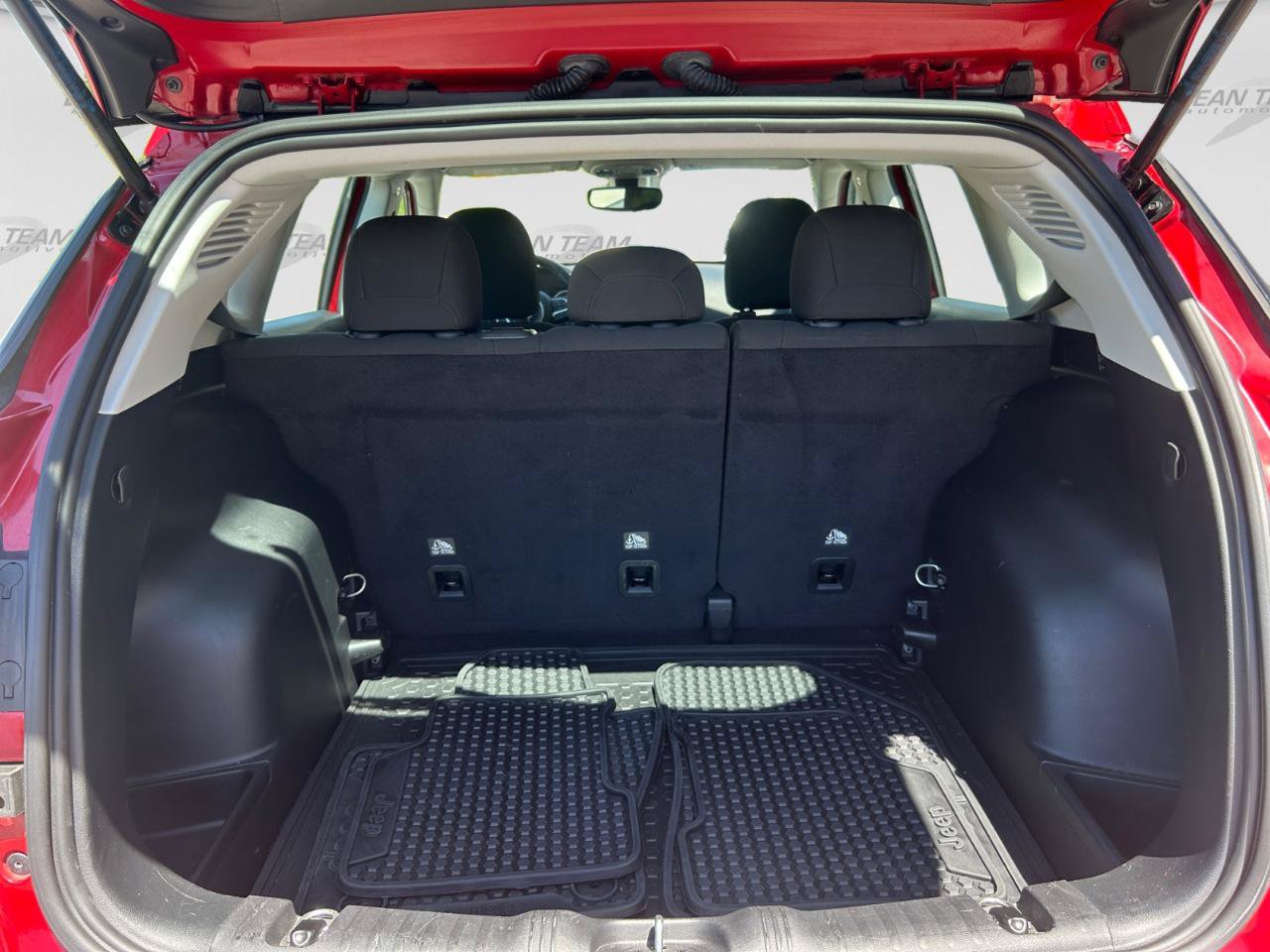 Used 2021 Jeep Compass Sport w/ Cold Weather Group FWD image 10