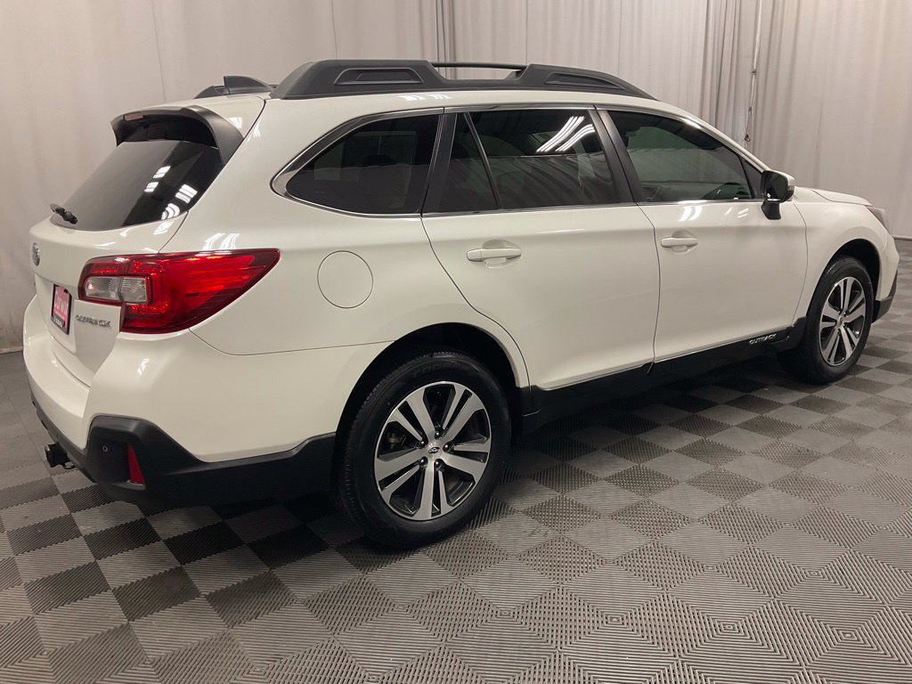 Used 2019 Subaru Outback 2.5i Limited AWD/4WD image 2