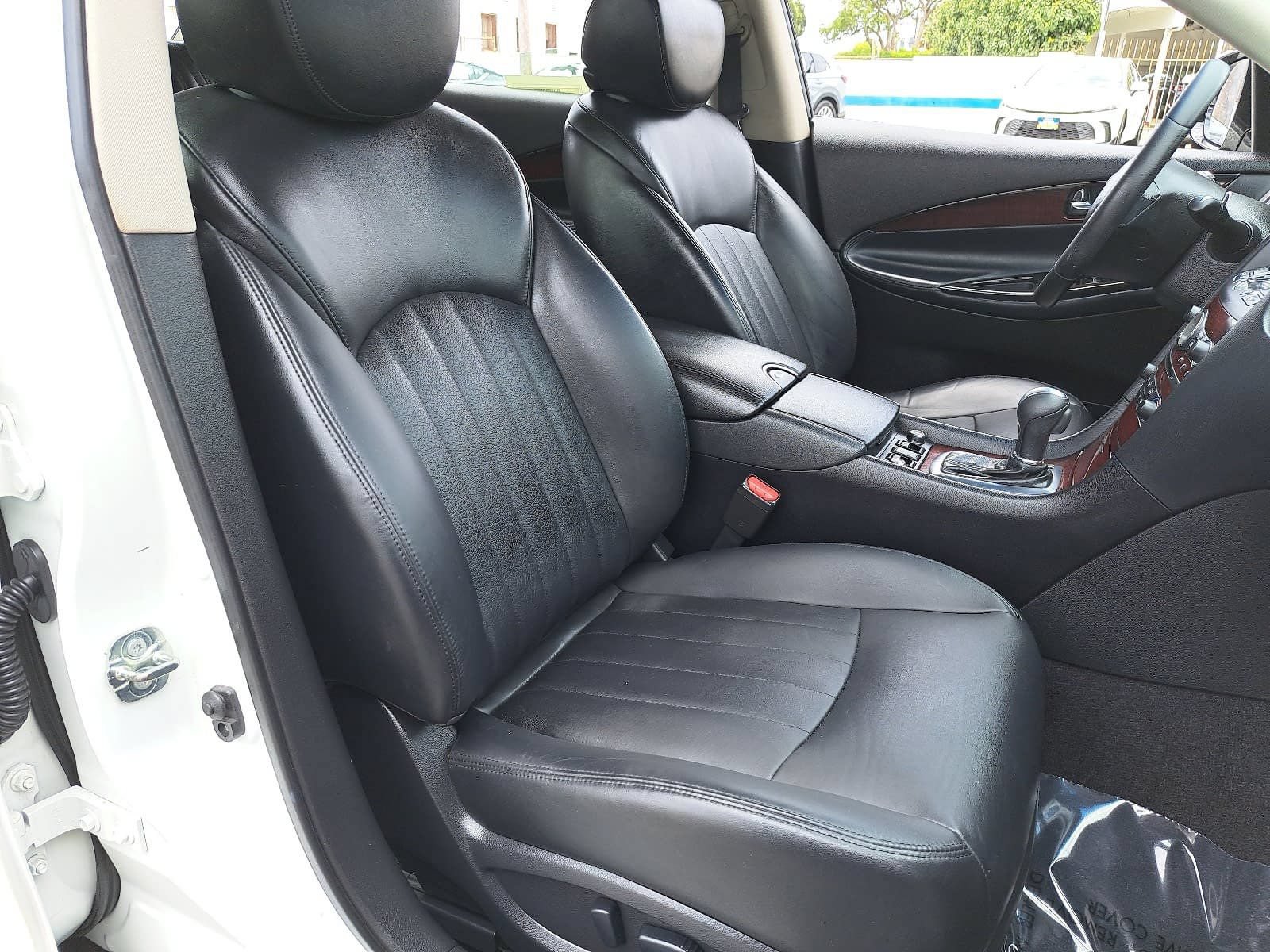 Used 2016 INFINITI QX50 2WD w/ Deluxe Touring Package image 10