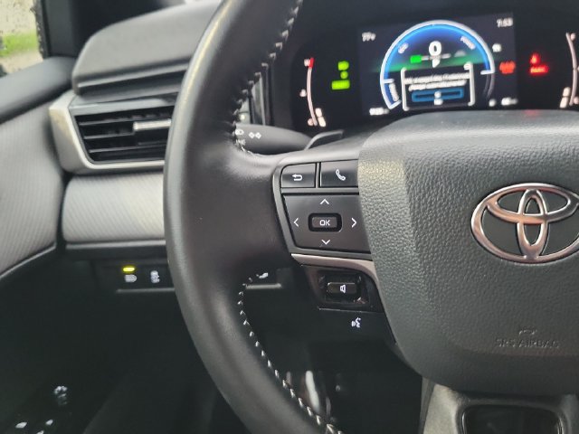 Used 2026 Toyota Camry SE FWD image 15