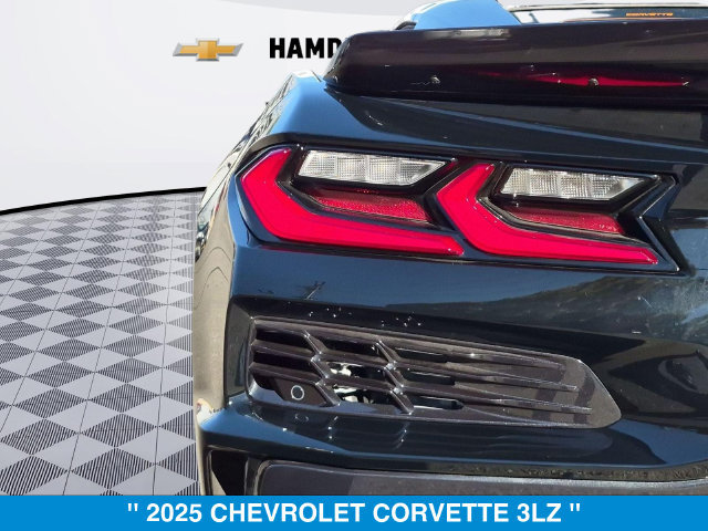 Used 2025 Chevrolet Corvette Z06 w/ Stealth Interior Trim Package RWD image 37