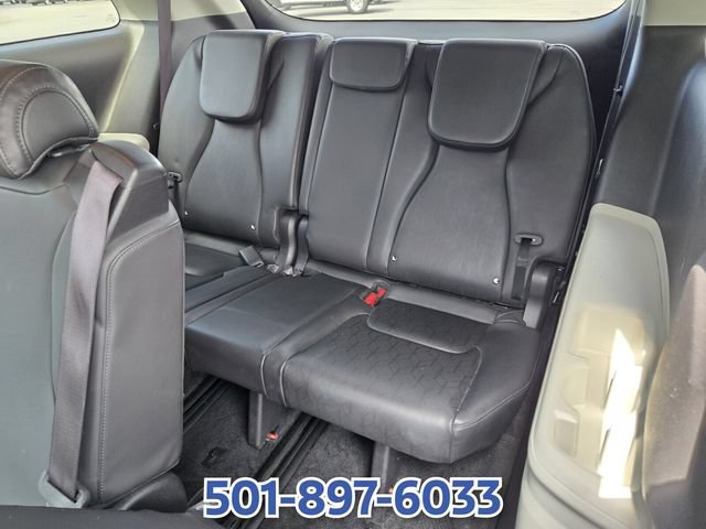 Used 2024 Kia Carnival LX FWD image 12