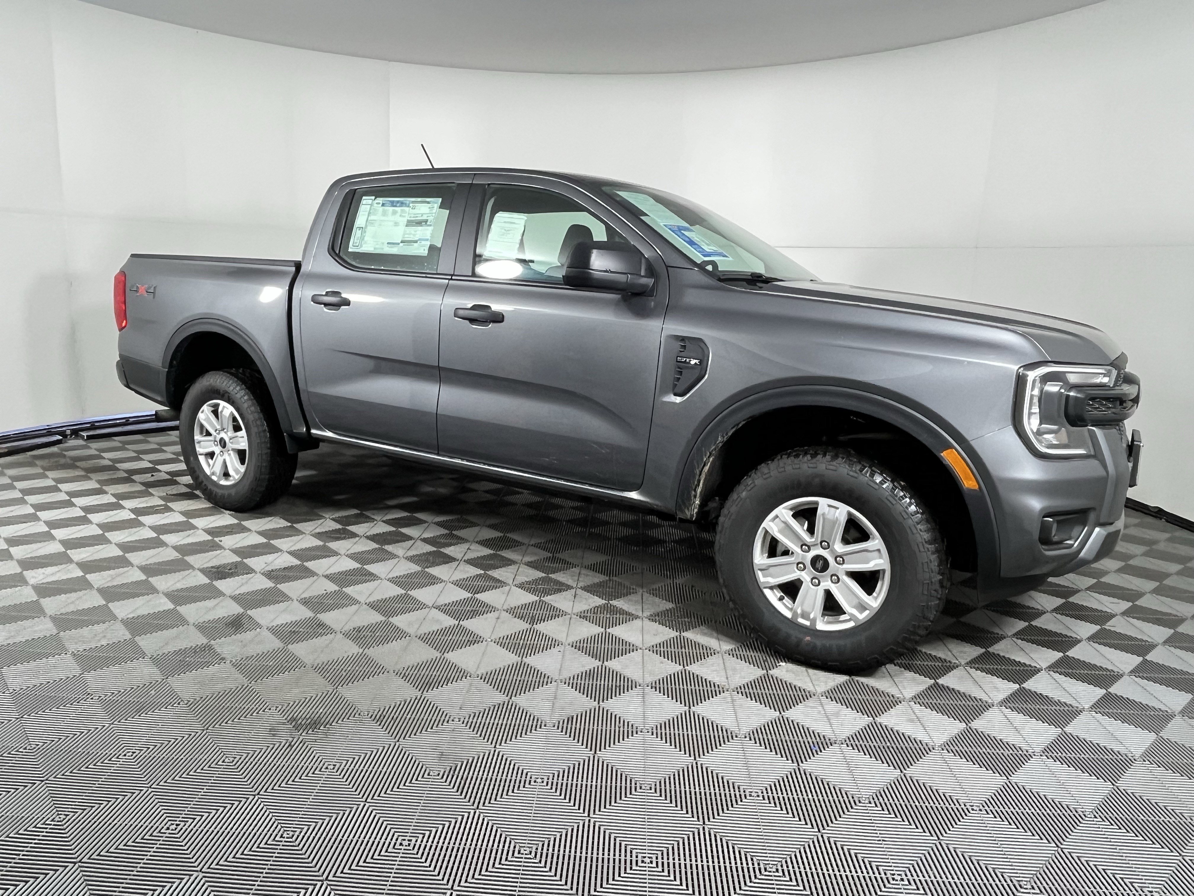 Used 2024 Ford Ranger XL image 7