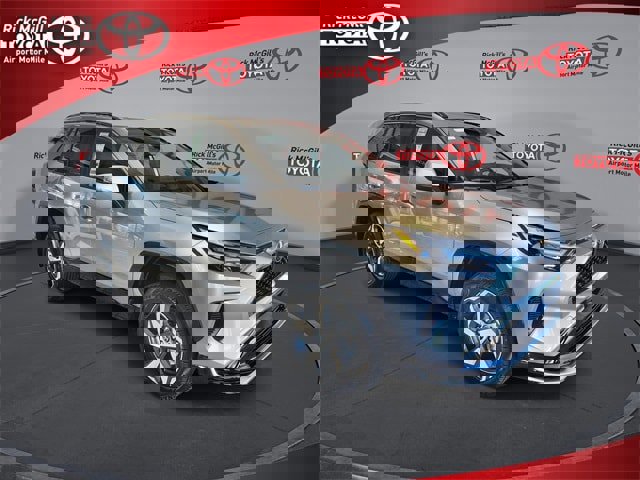 New 2025 Toyota RAV4 SE image 1