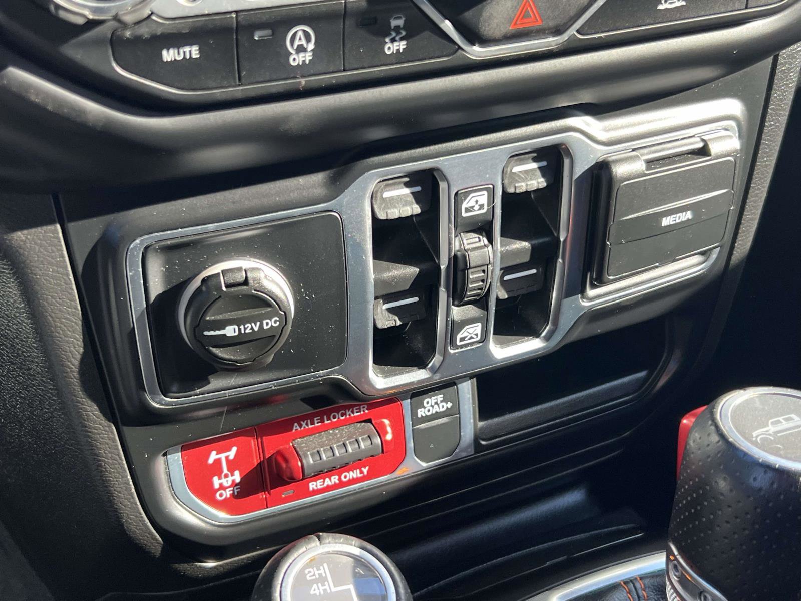 Used 2021 Jeep Gladiator Mojave image 15