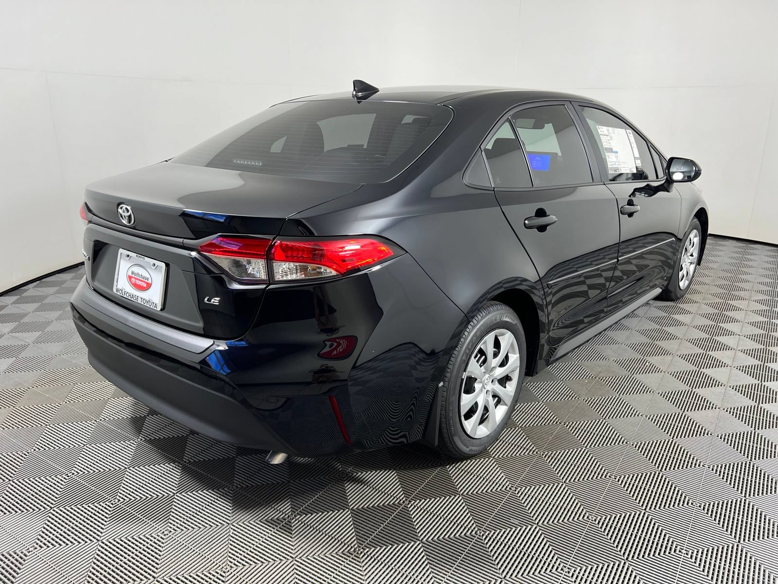 New 2026 Toyota Corolla LE FWD image 5