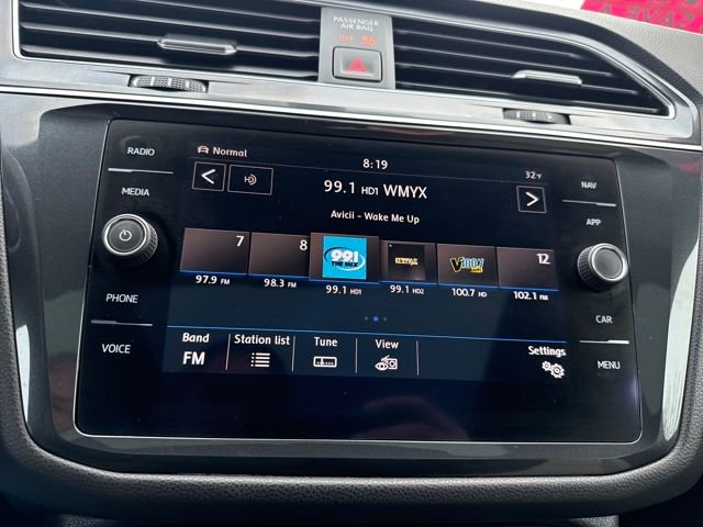 Used 2019 Volkswagen Tiguan SE image 39