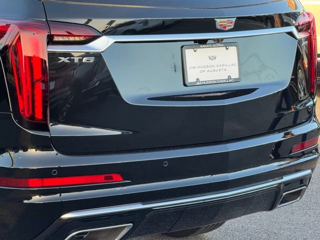 New 2025 Cadillac XT6 Premium Luxury w/ Technology Package FWD image 8