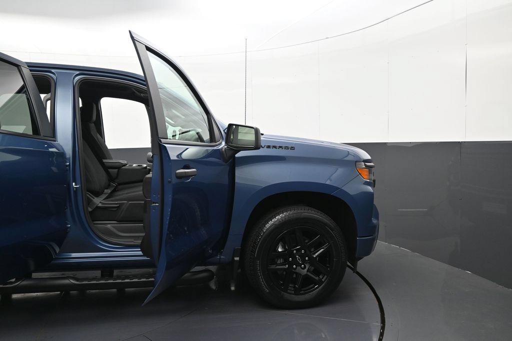 Certified 2024 Chevrolet Silverado 1500 Custom w/ Turbomax Blackout Package AWD/4WD image 9
