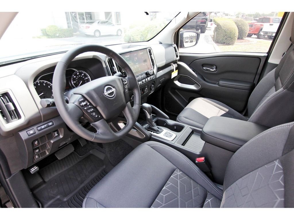 New 2026 Nissan Frontier SV w/ SV Convenience Package image 12