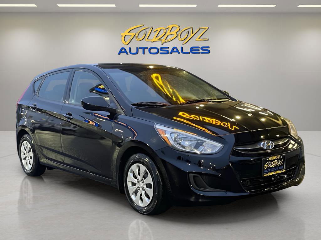Used 2016 Hyundai Accent SE image 2