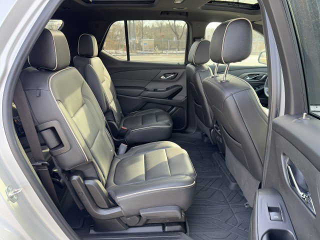 Certified 2022 Chevrolet Traverse Premier w/ LPO, Floor Liner Package image 18