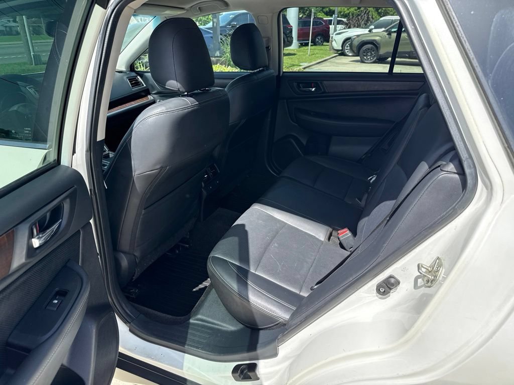 Used 2015 Subaru Outback 2.5i Limited AWD/4WD image 18