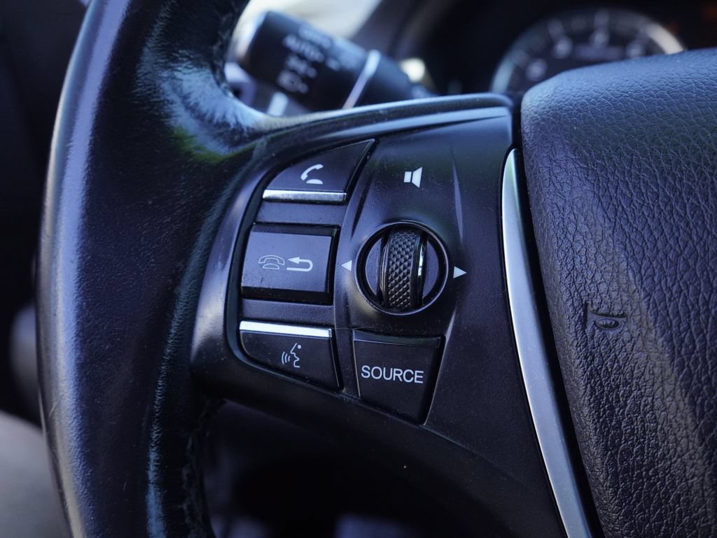 Used 2017 Acura TLX FWD image 15
