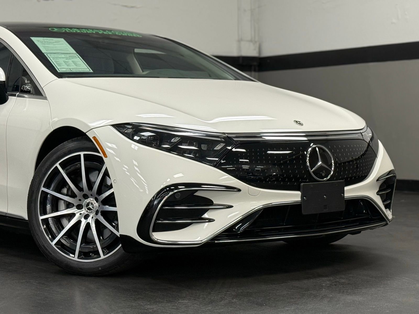 Certified 2023 Mercedes-Benz EQS 580 4MATIC Sedan image 3