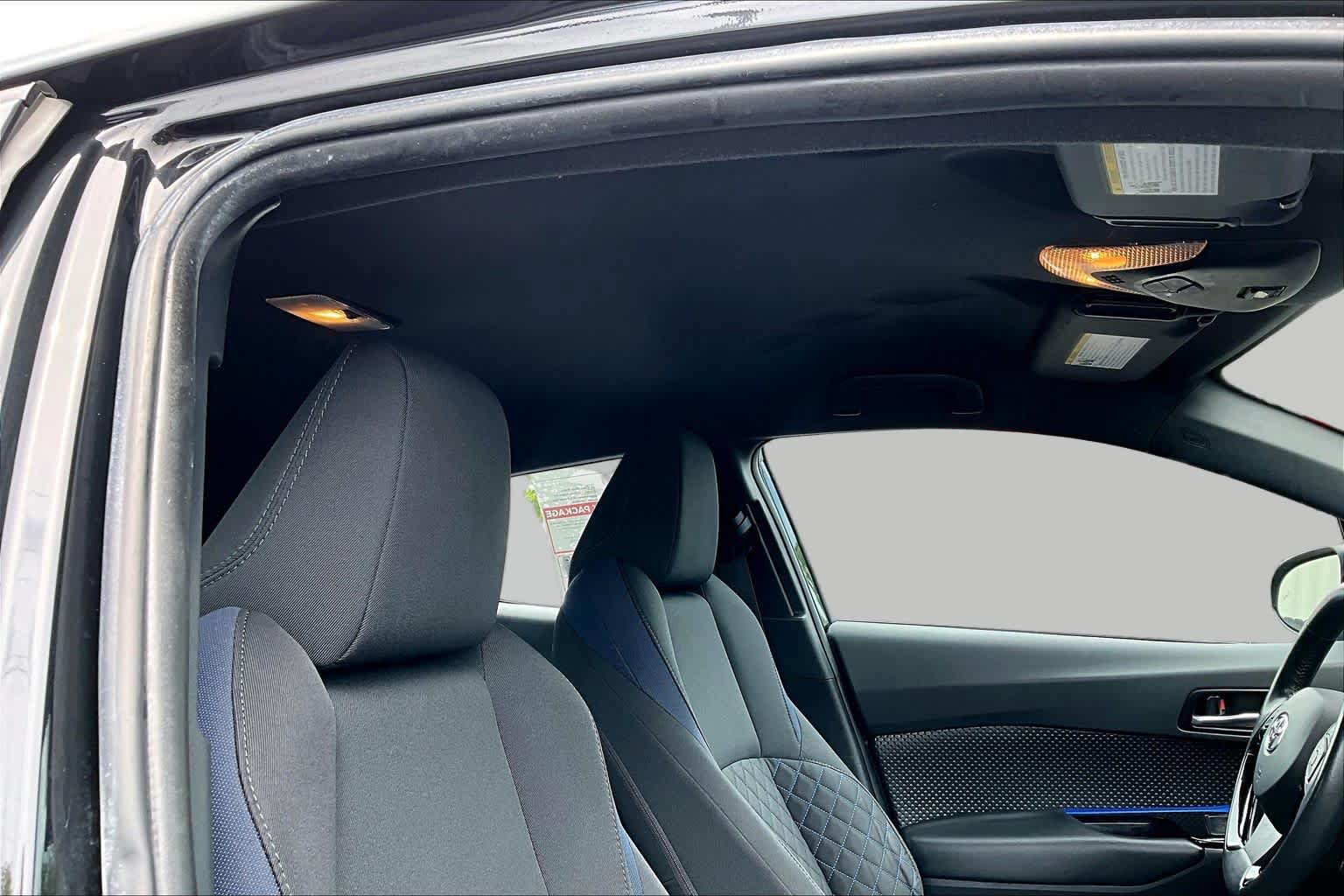 Used 2020 Toyota C-HR XLE FWD image 13