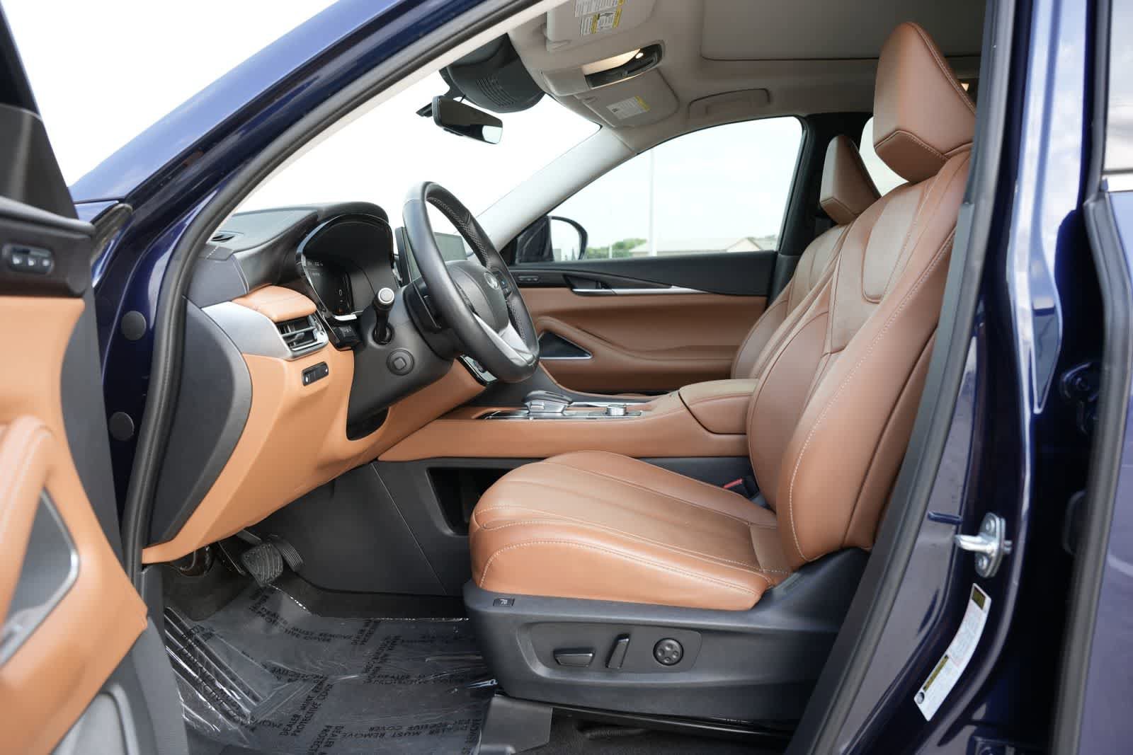 Certified 2023 INFINITI QX60 Sensory w/ Cargo Package AWD/4WD image 17