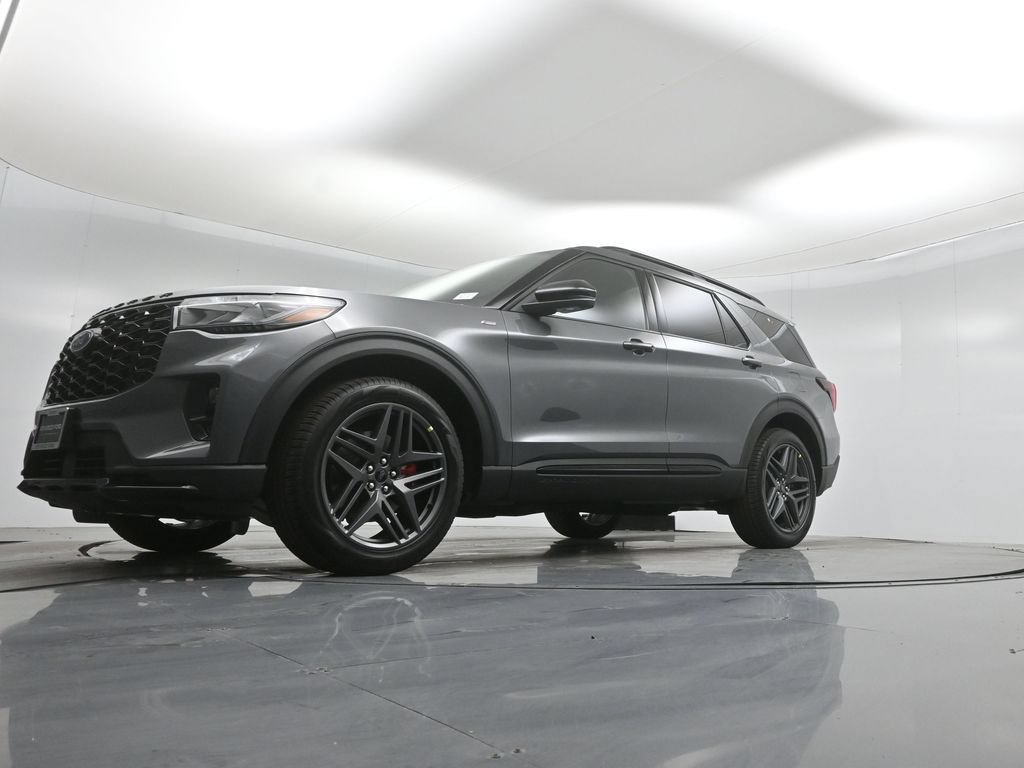 New 2026 Ford Explorer ST-Line w/ ST-Line Street Pack RWD image 43