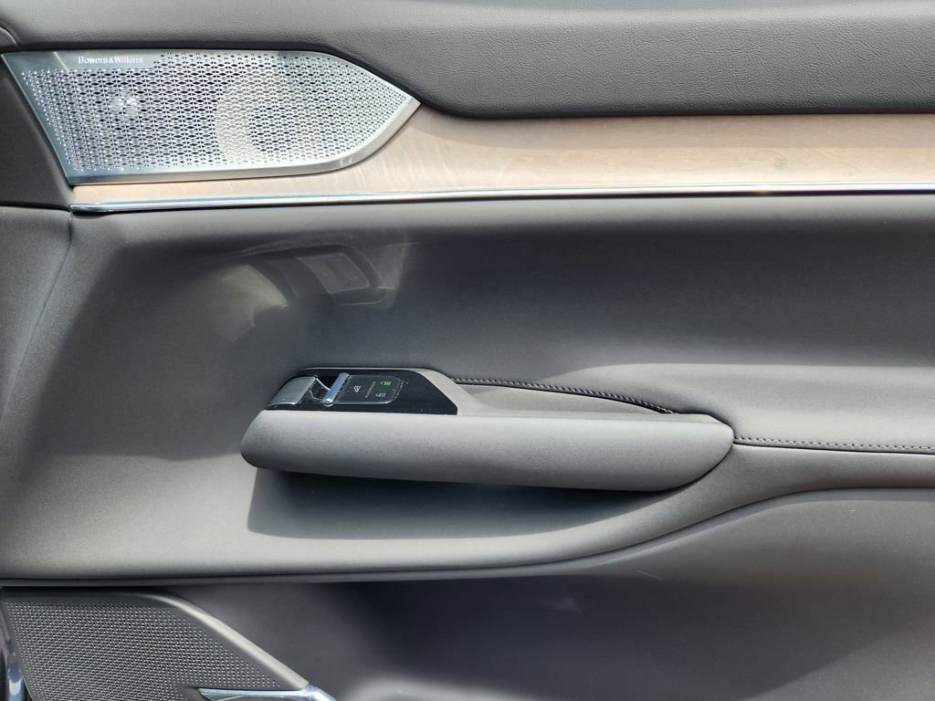 New 2025 Volvo EX90 Ultra image 21