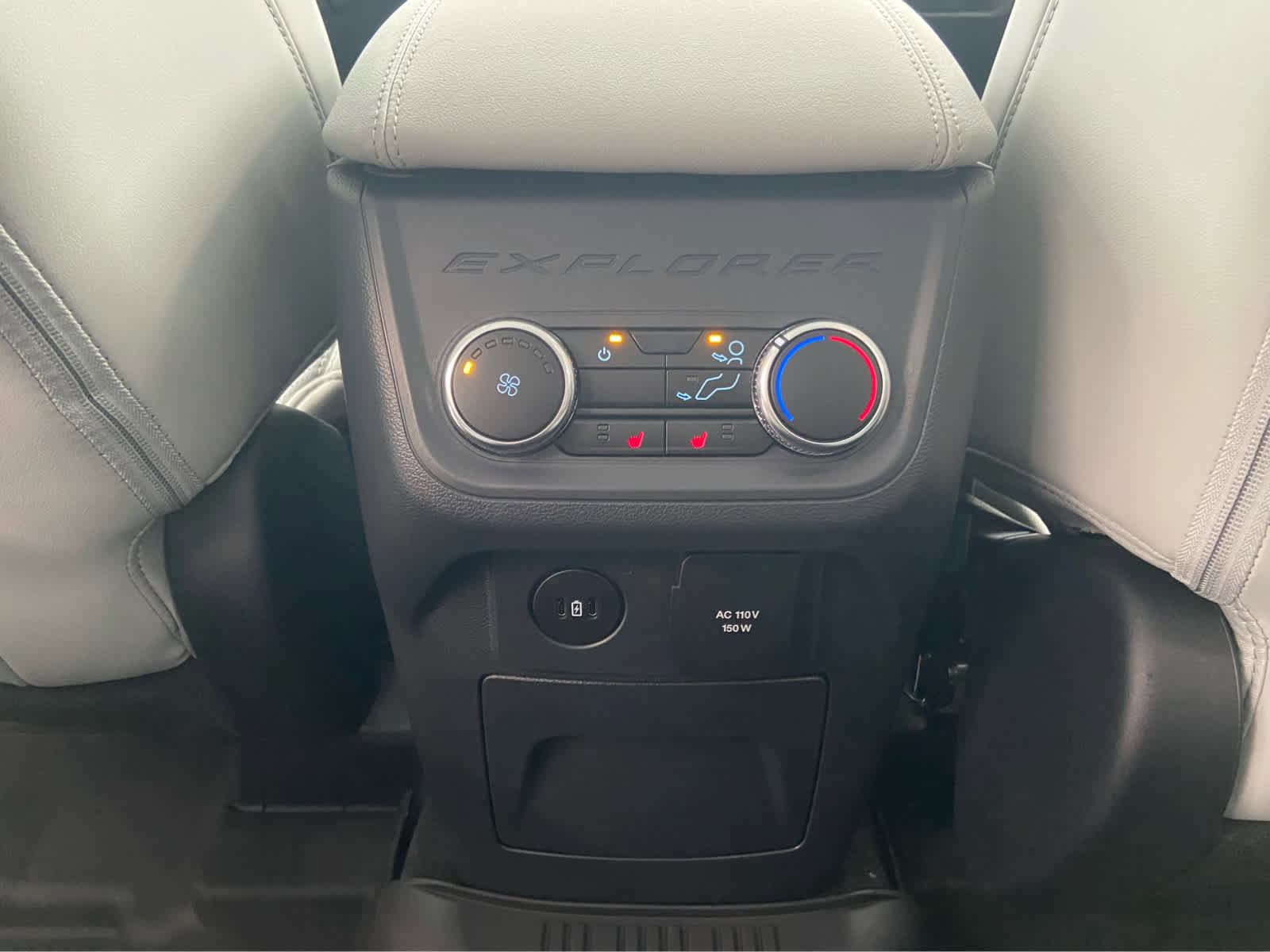 New 2026 Ford Explorer Platinum w/ LUX Leather Package image 19