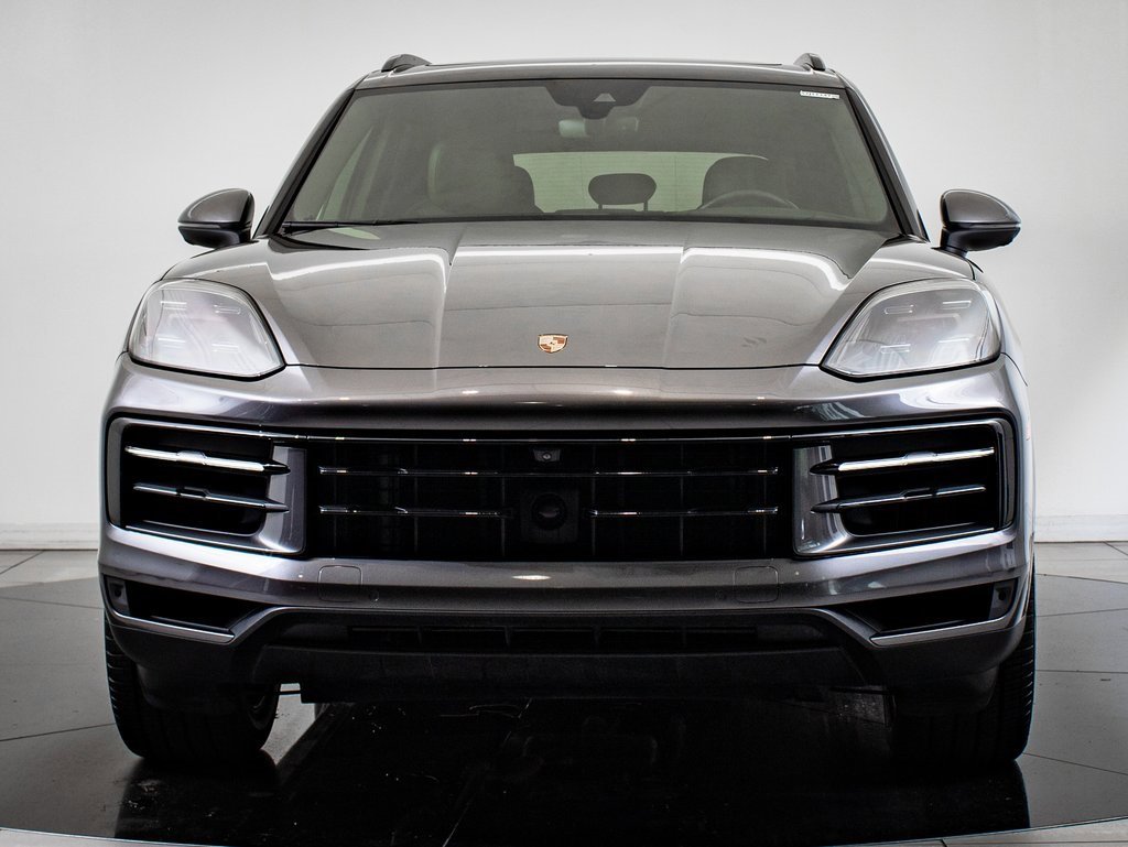 Used 2024 Porsche Cayenne image 11