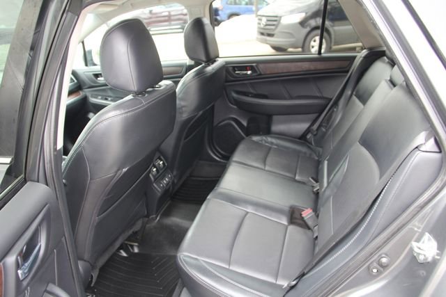 Used 2019 Subaru Outback 2.5i Limited AWD/4WD image 31