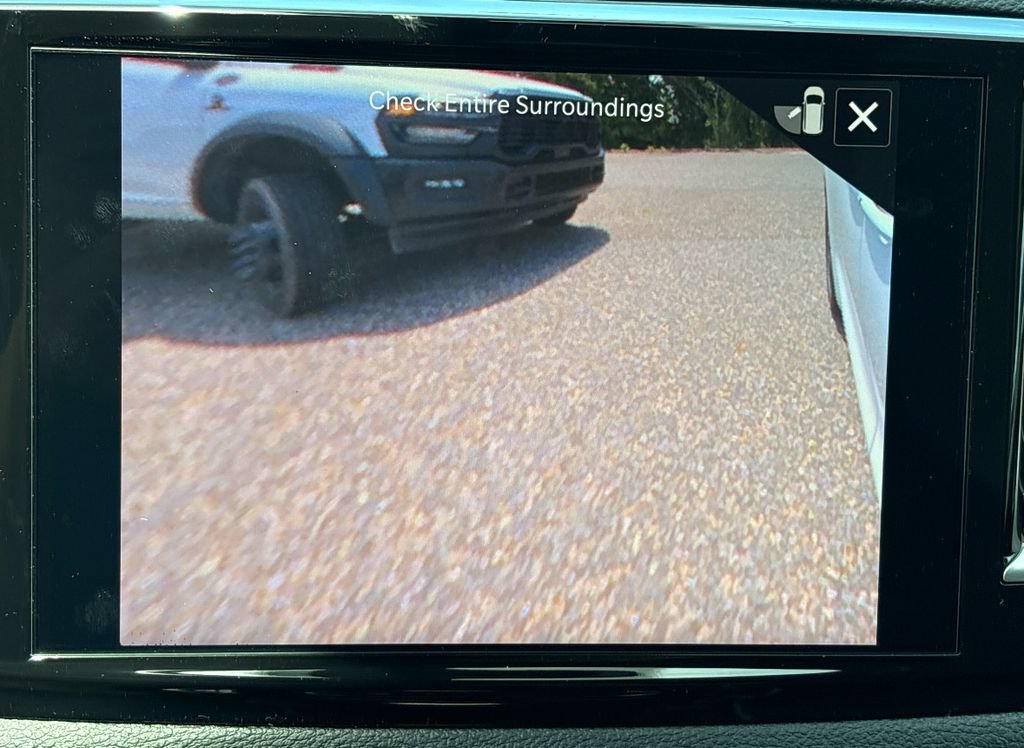 New 2027 Chrysler Pacifica Limited FWD image 39