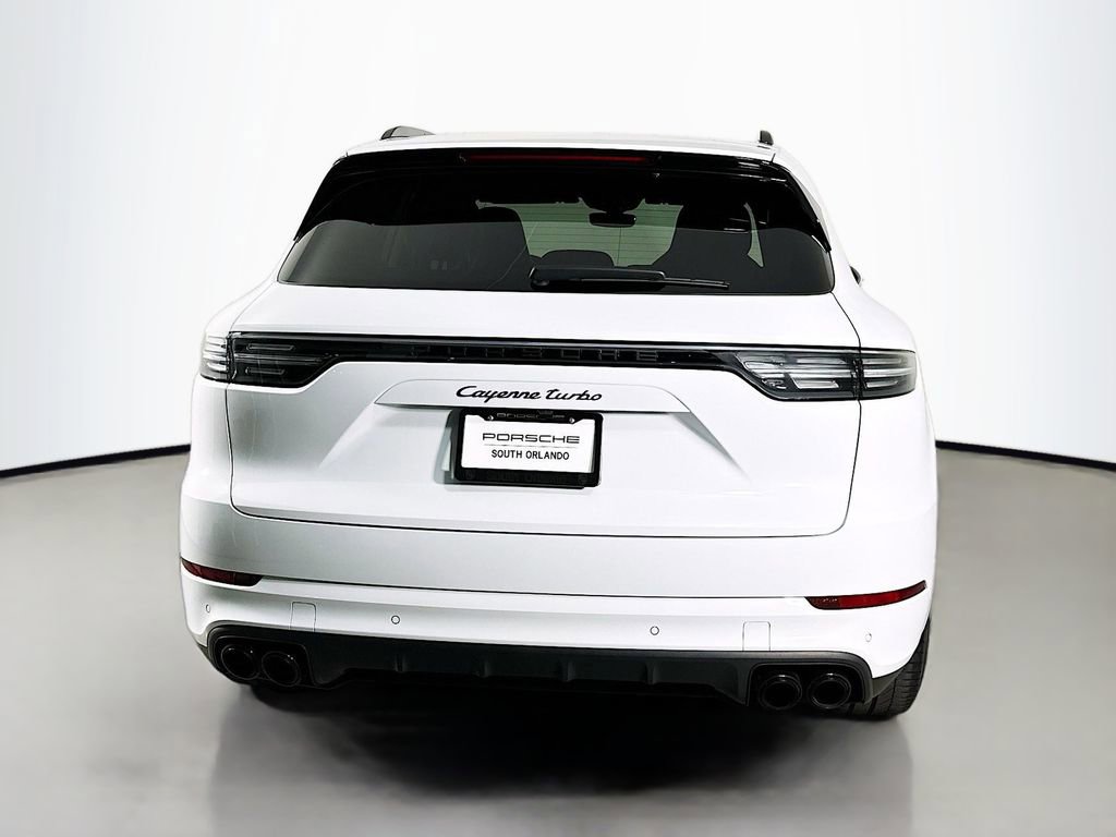 Used 2023 Porsche Cayenne Turbo image 10