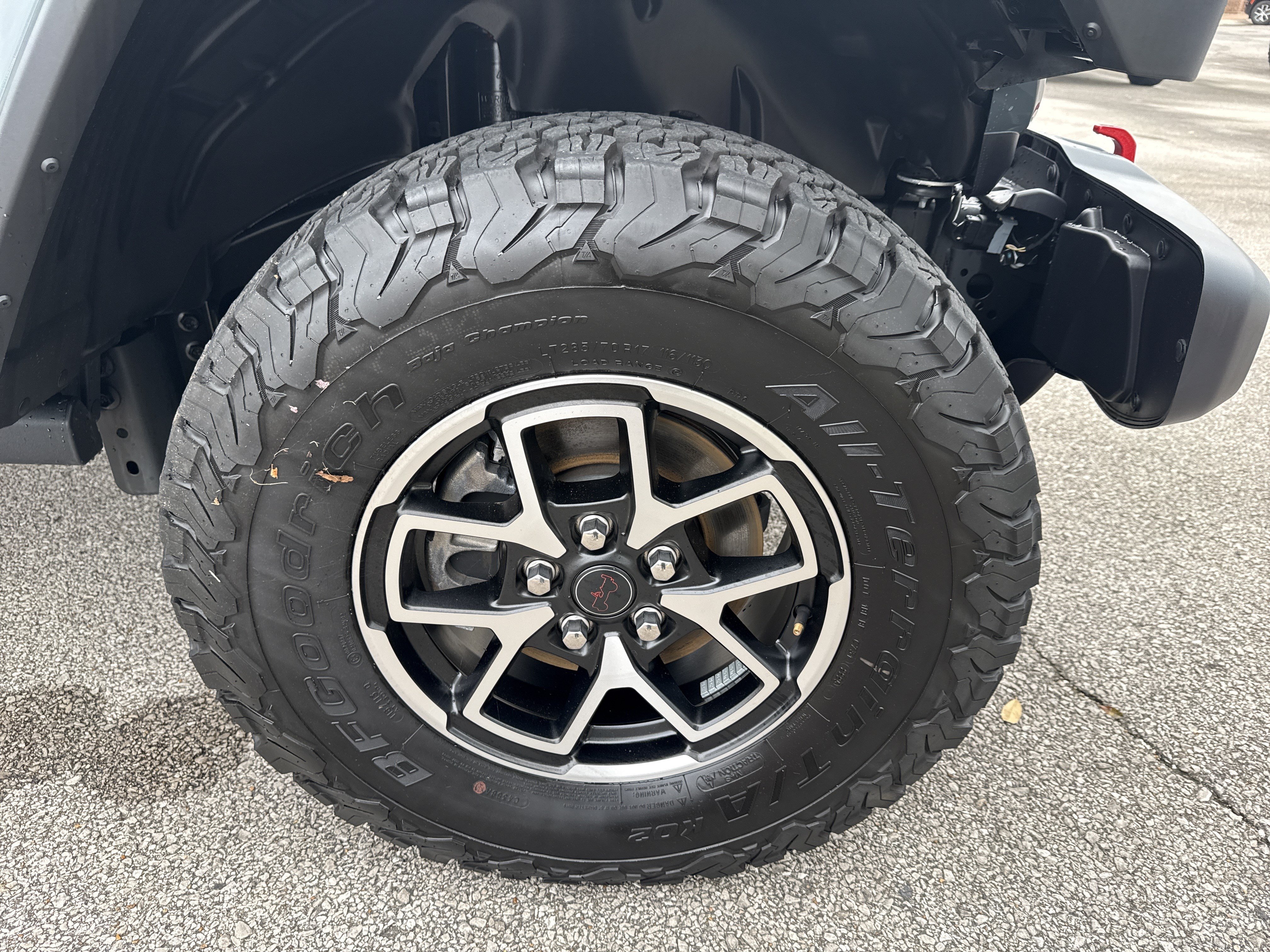 Used 2026 Jeep Wrangler Unlimited Rubicon AWD/4WD image 12