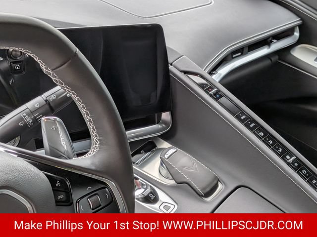 Used 2024 Chevrolet Corvette Stingray Convertible RWD image 15