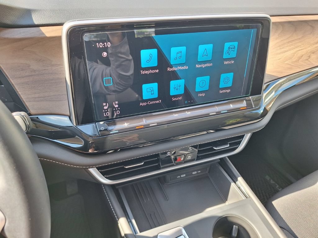 Certified 2026 Volkswagen Atlas SE FWD image 13