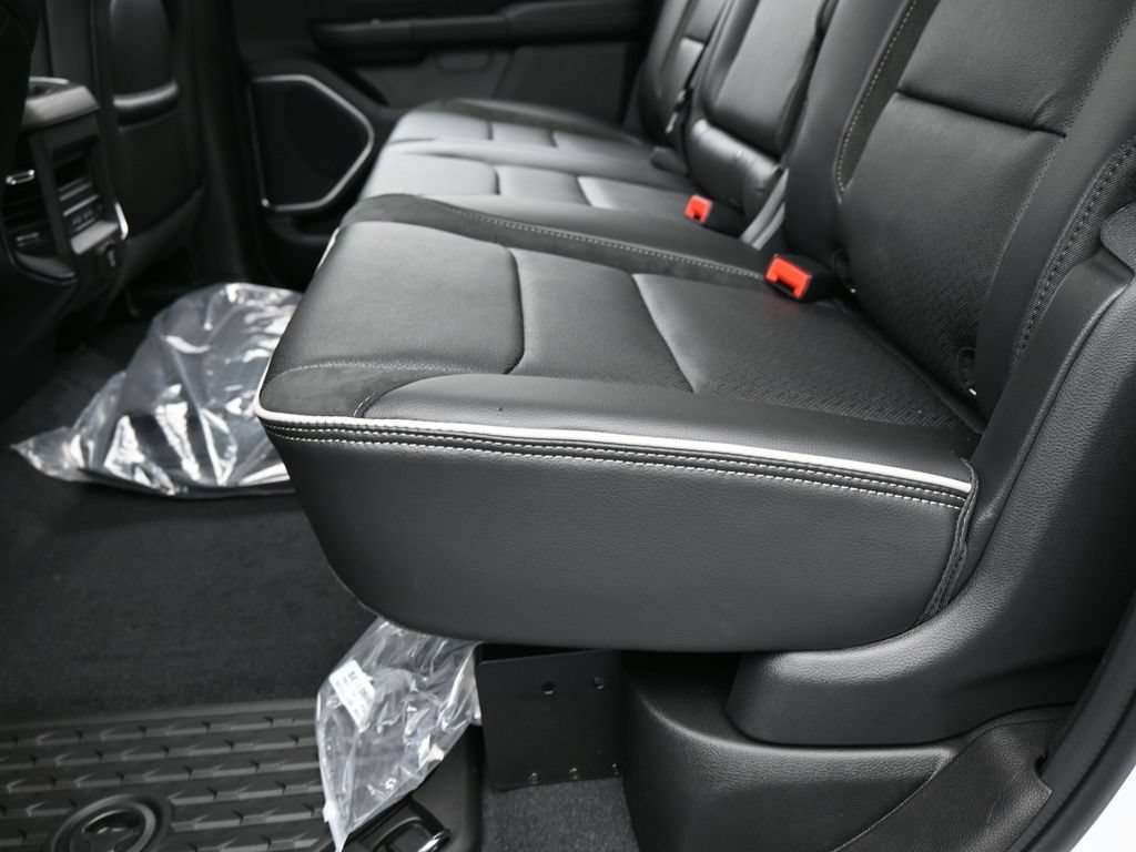 Used 2026 RAM 1500 Laramie w/ Night Edition AWD/4WD image 38