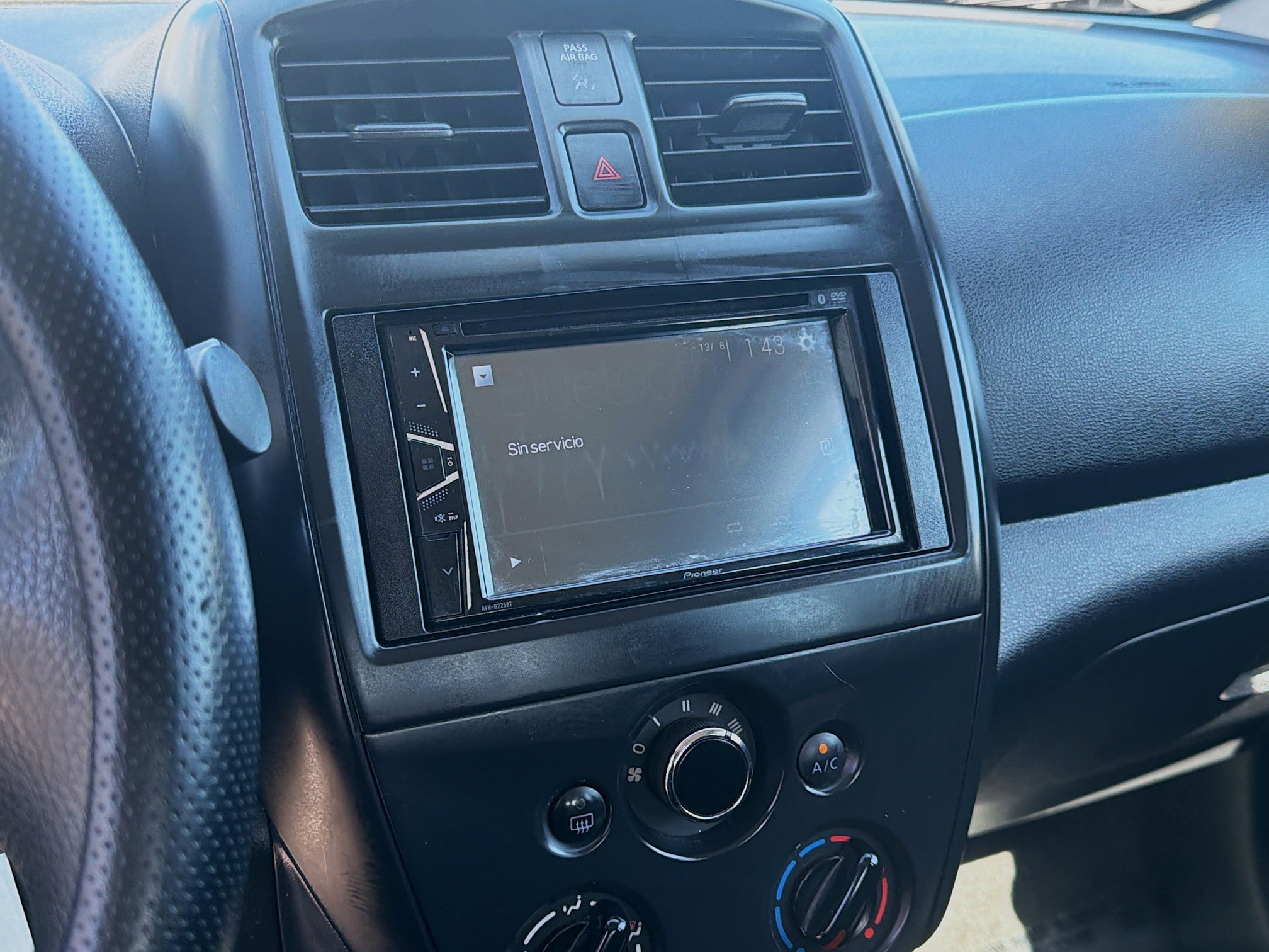 Used 2015 Nissan Versa S Plus image 10